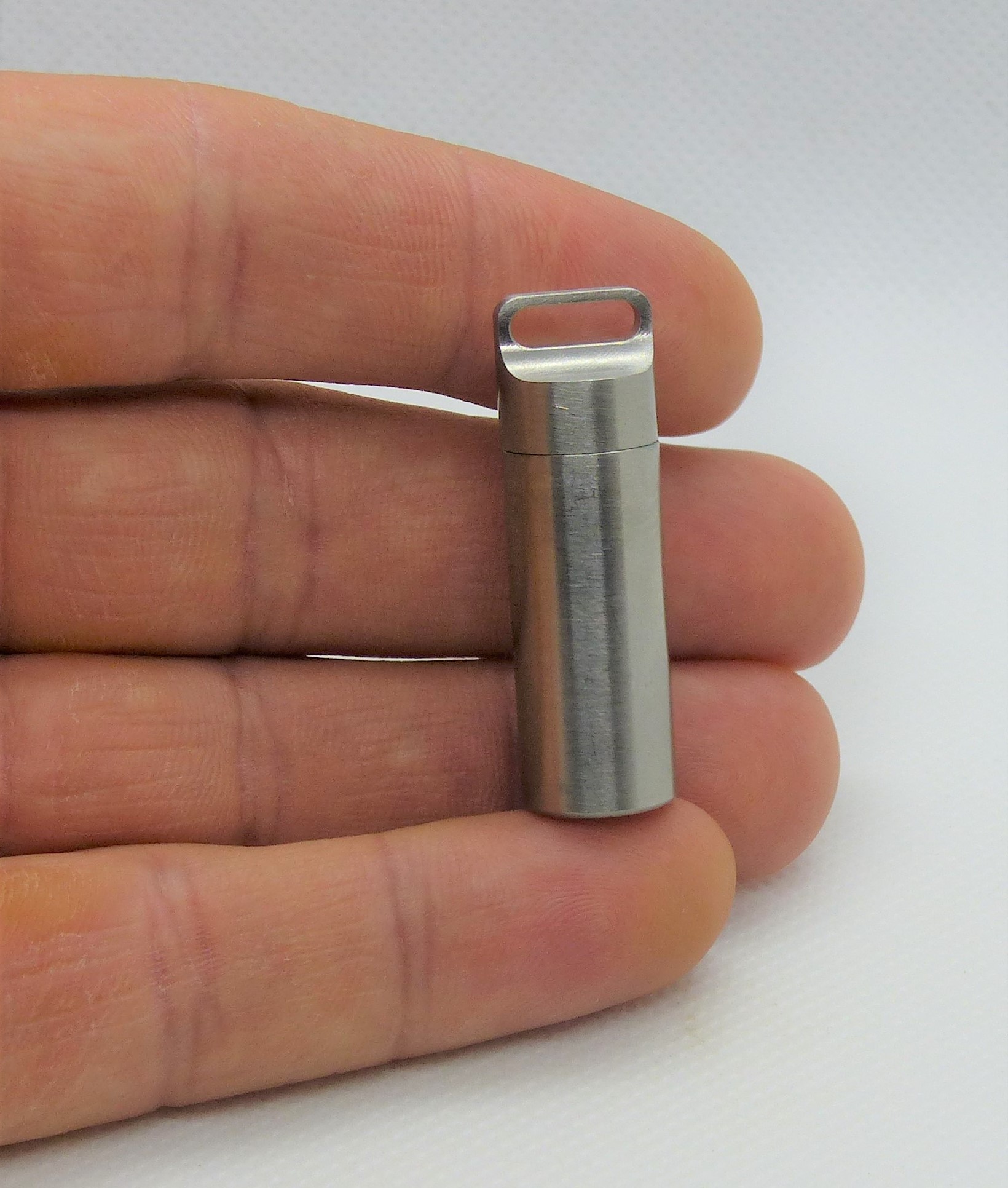 Zásobník na šňupací tabák nerezový 40 mm